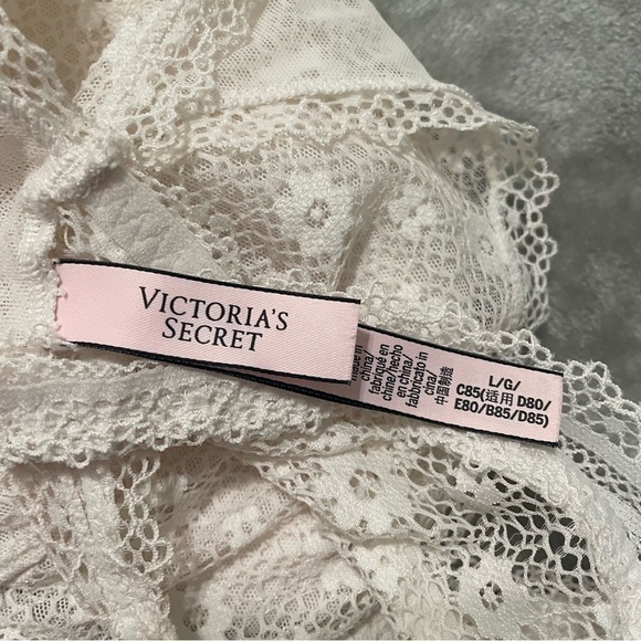 Victoria's Secret Lace Racerback Bralette with Adjustable Straps Size Large - Picture 6 of 7